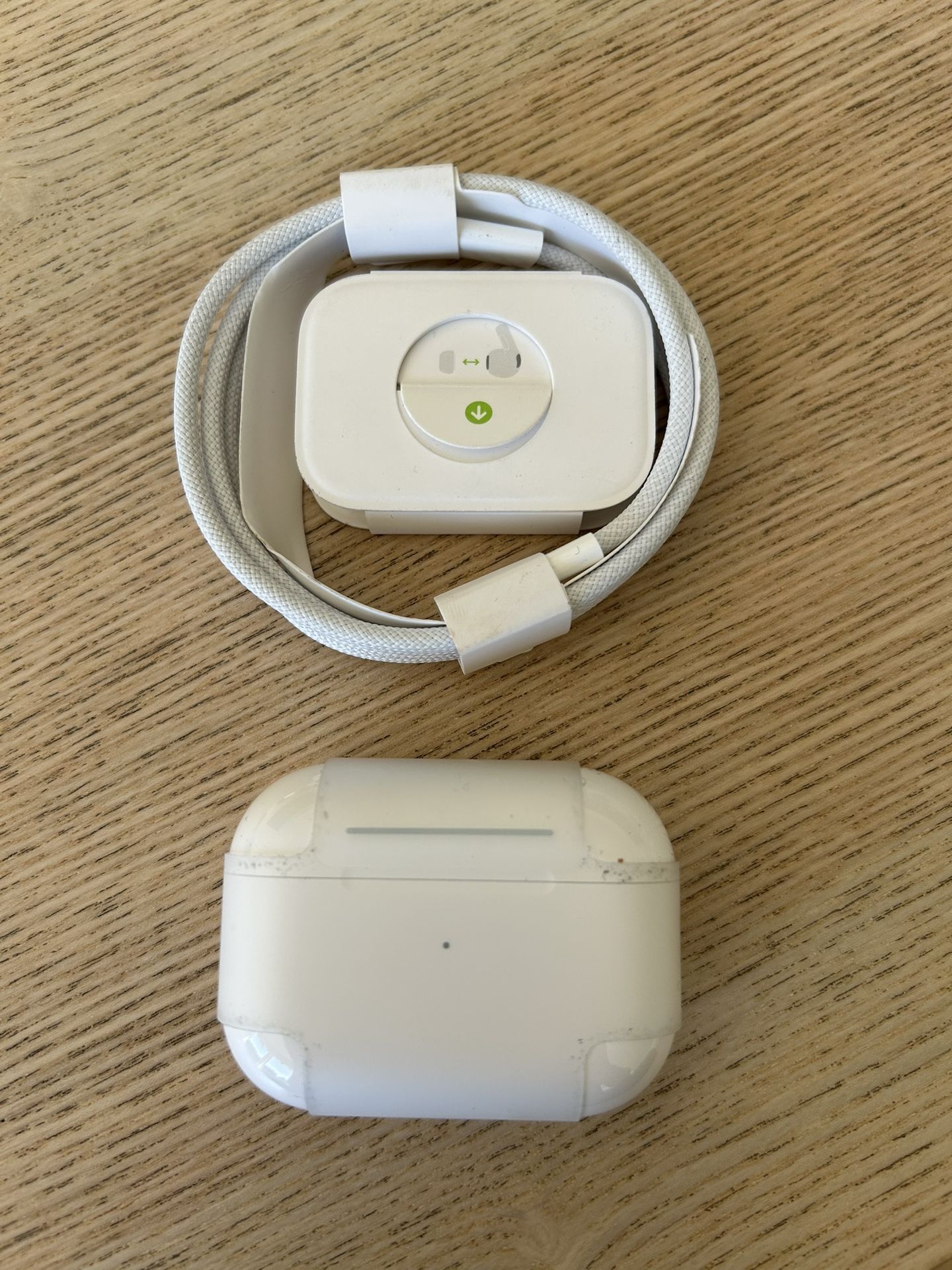 Apple AirPods Pro 2 , Noice Cancellation - Never Been Used (Packaging Not Included)