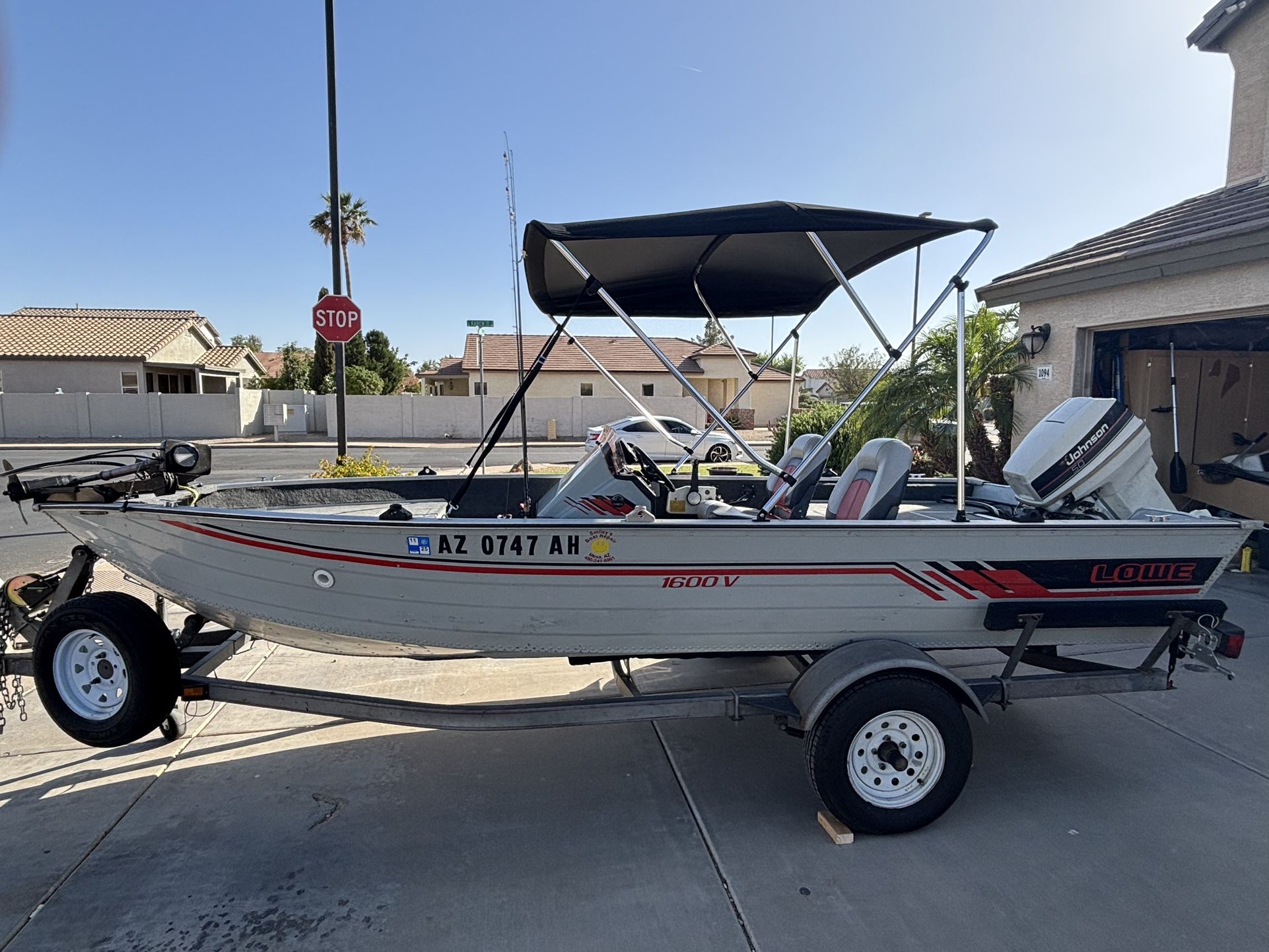 1989 Lowe 16’ Aluminum Fishing Boat