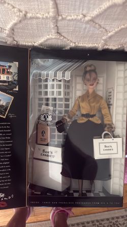 Barbie Sees, I Left my Heart in San Francisco