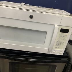 Ge White Microwave 