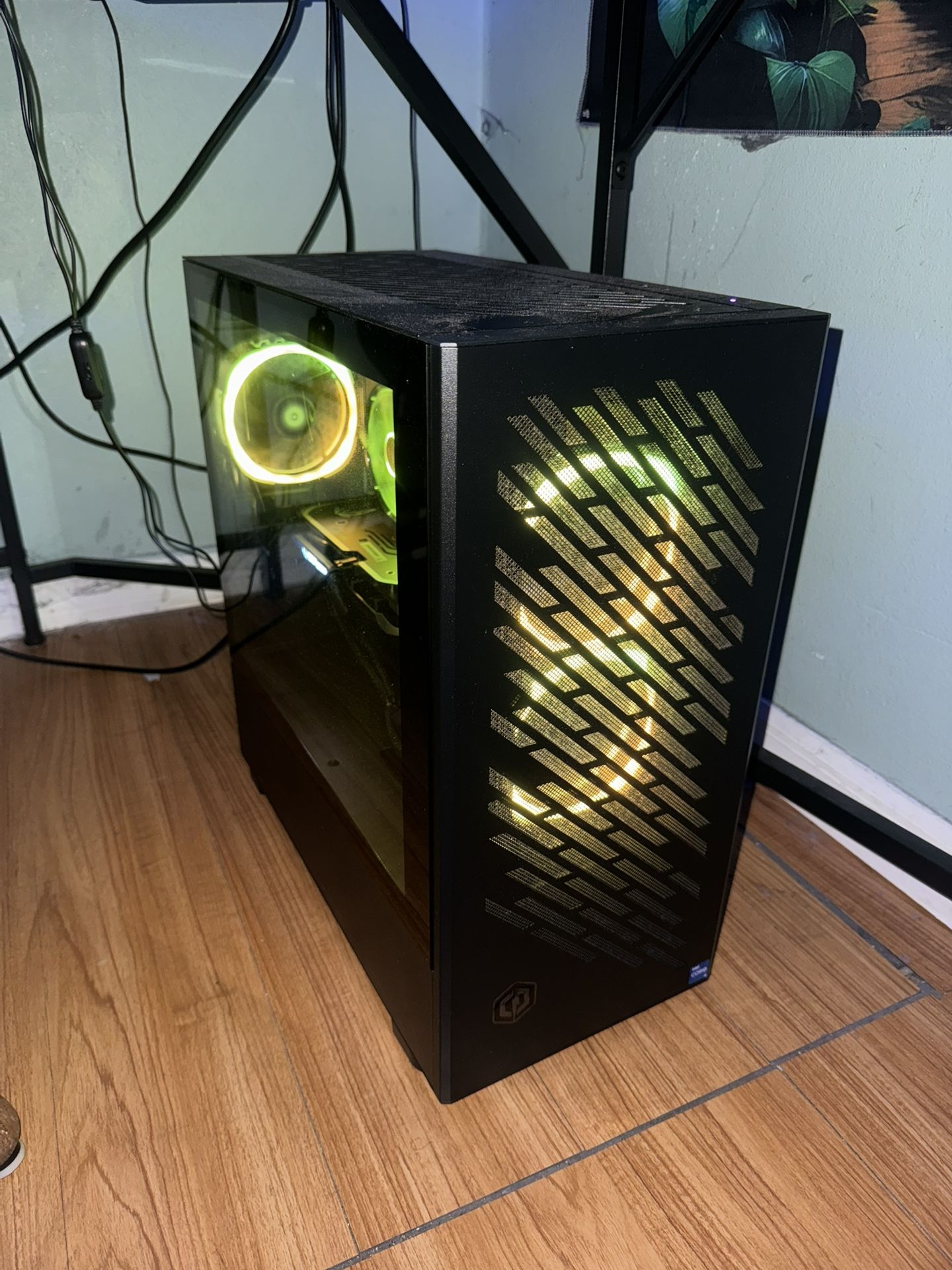 CyberPowerPC - Gamer Xtreme Gaming Desktop - Intel Core i5-13400F