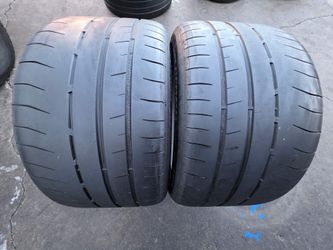 2 USED TIRES DUNLOP 305/30/20