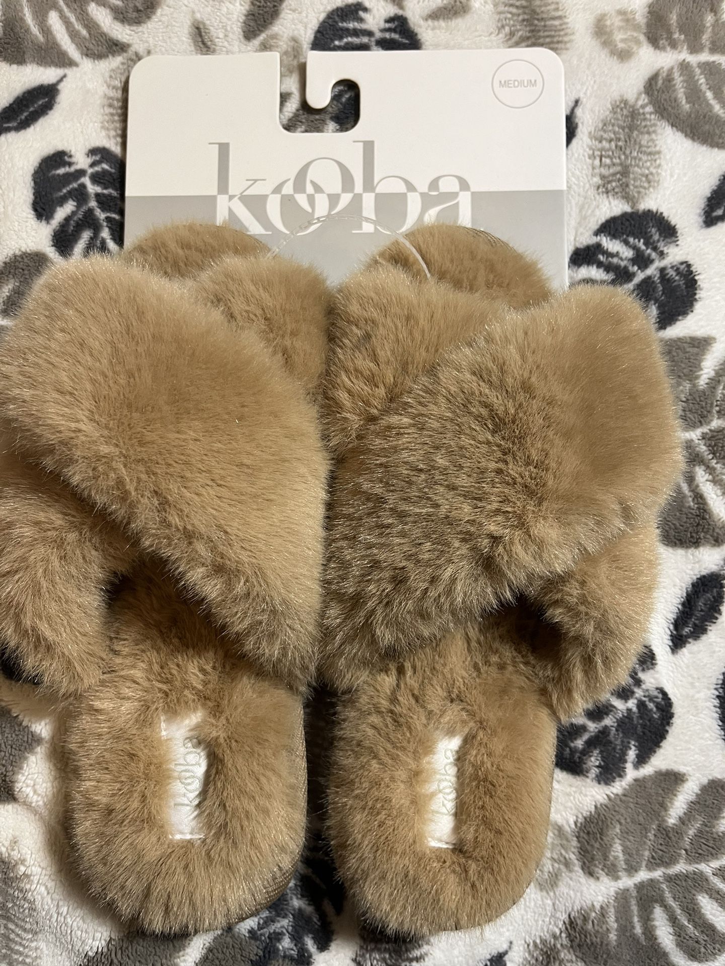 slippers furry