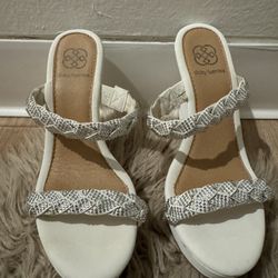 Daisy Fuentes White Studded Wedge Slide Sandals with Braided Straps Size 6