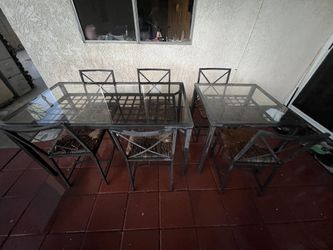 Outdoor table and chairs