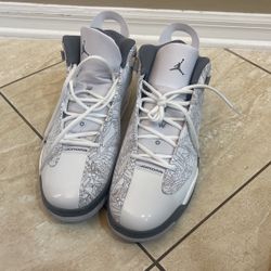 JORDAN T.W. O 3 SHOES Size 13