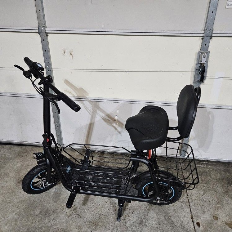 Gyroor C1S Scooter - Refurbished