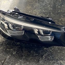 2019-2022 BMW 3 Series Right Headlight