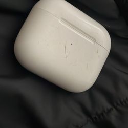 AirPods Pro 2 - CASE ONLY!!