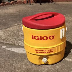 Igloo Industrial Red/Yellow 3 gal Water Cooler - USED BUT IN GOOD CONDITION!  