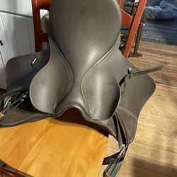 English Saddle 