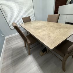 Table for 4 people, like new.