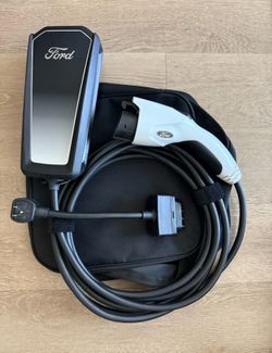 FORD EV CHARGER • Mustang F150