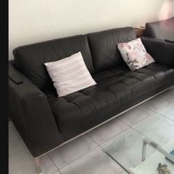 Three Piece Leather Sofa By Italia 