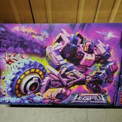 (Opened) Transformers Legacy- Titan Class Model: Metroplex