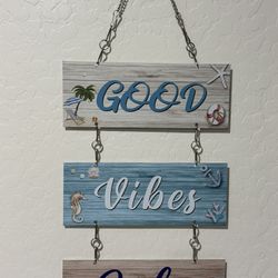 Good Vibes Wall Hanging