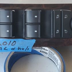 Suich Controler  GMC  DENALI 2010