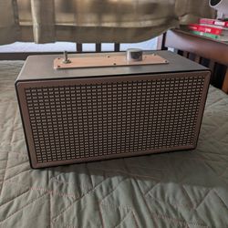 Polaroid Bluetooth speaker