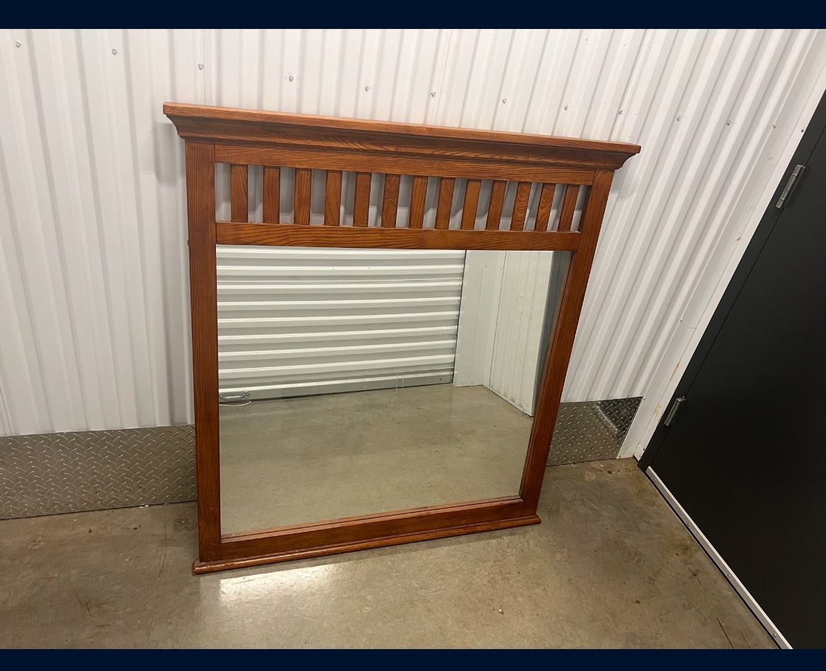 Elegant Dark Brown Finished Wood Dresser Mirror - Timeless Style Meets Functionality