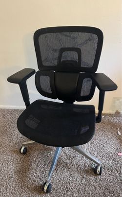 Ergonomic Mesh Office Chair – Adjustable Lumbar Support & Armrests