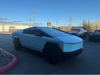 Tesla CyberTruck Cryberpunk Foundation Early Release Series 32k mile White Interior