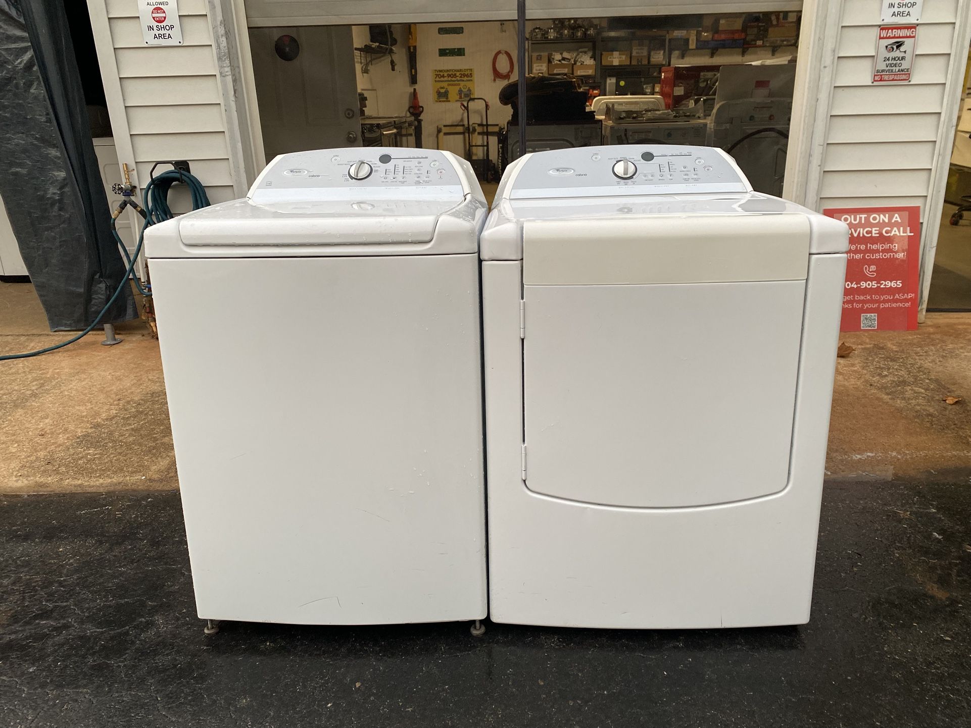 Whirlpool Cabrio Top Load Matching Washing Machine and Dryer Set – White