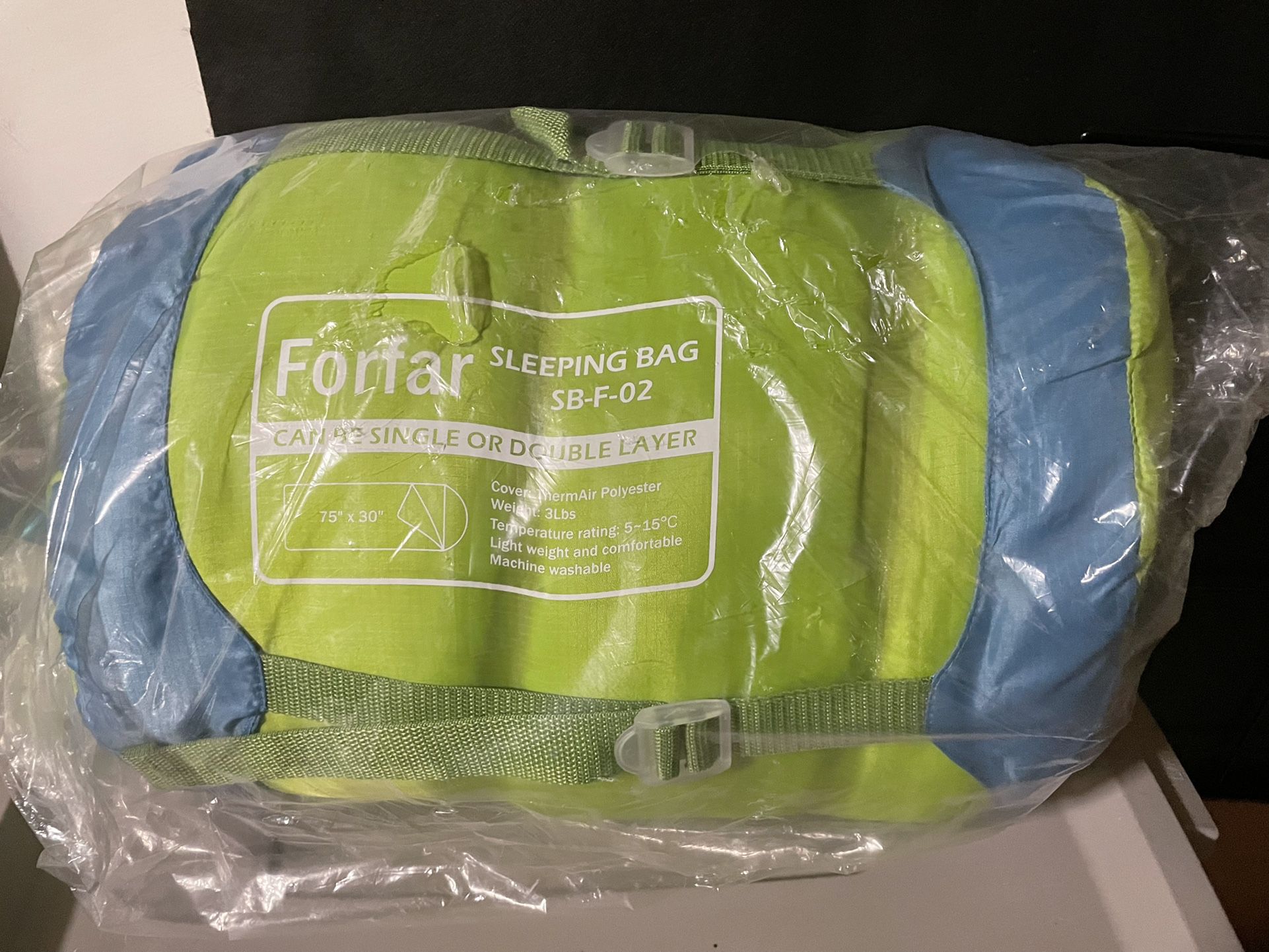 Brand New Forfar Blue & Green Camping Sleeping Bag Rated For Temperatures b/w 5-15 Degrees Celsius 