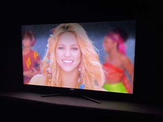 TV Samsung Funciona como Smart con Roku Stick LED de 55” – Excelente Estado