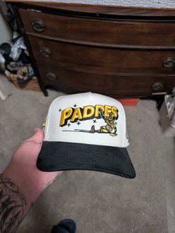 Custom pardes snapback