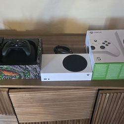 XBox S, 512 Gig With Fusion Controller