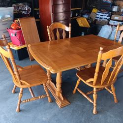 Dining  Table 