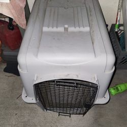 Dog/ Pet Kennel