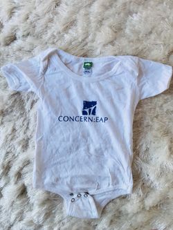 Adorable baby clothes size 6 months