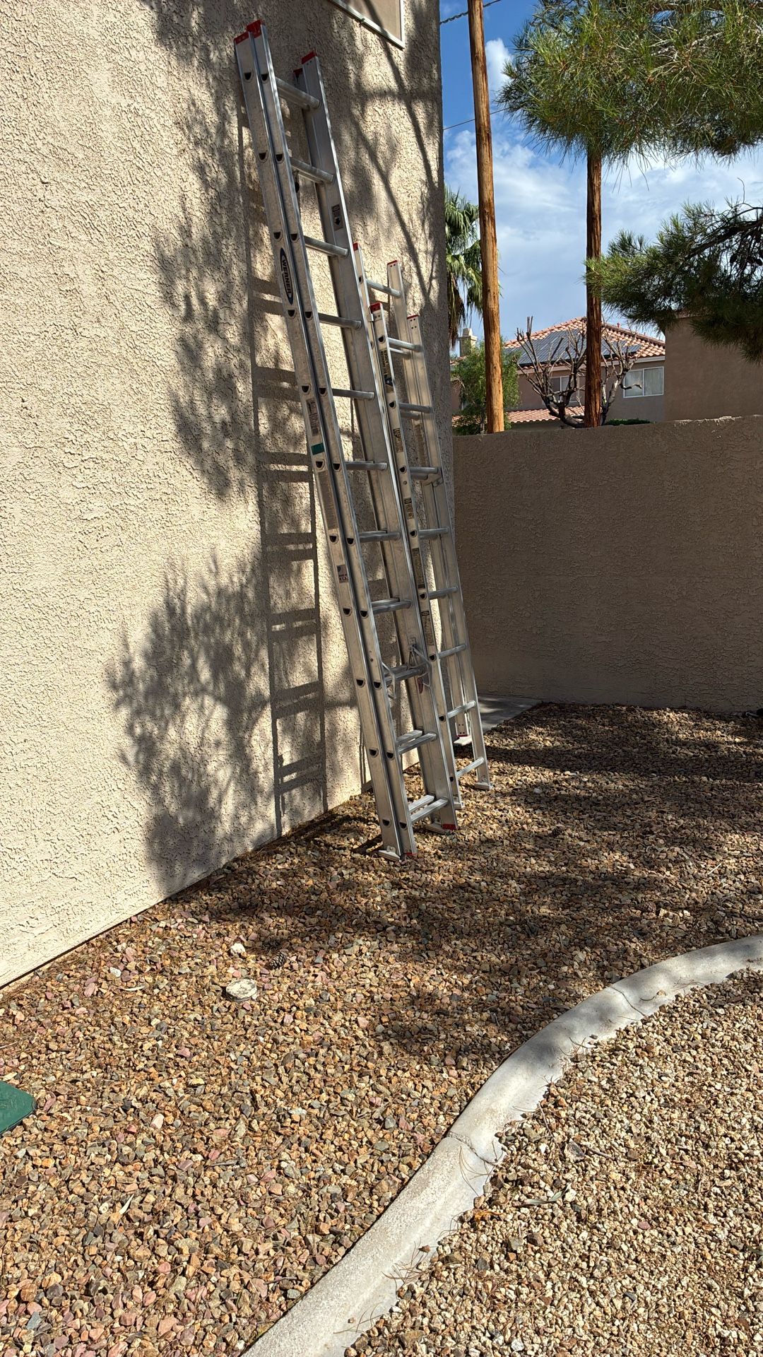10’ And 8’ Aluminum Extension Ladders