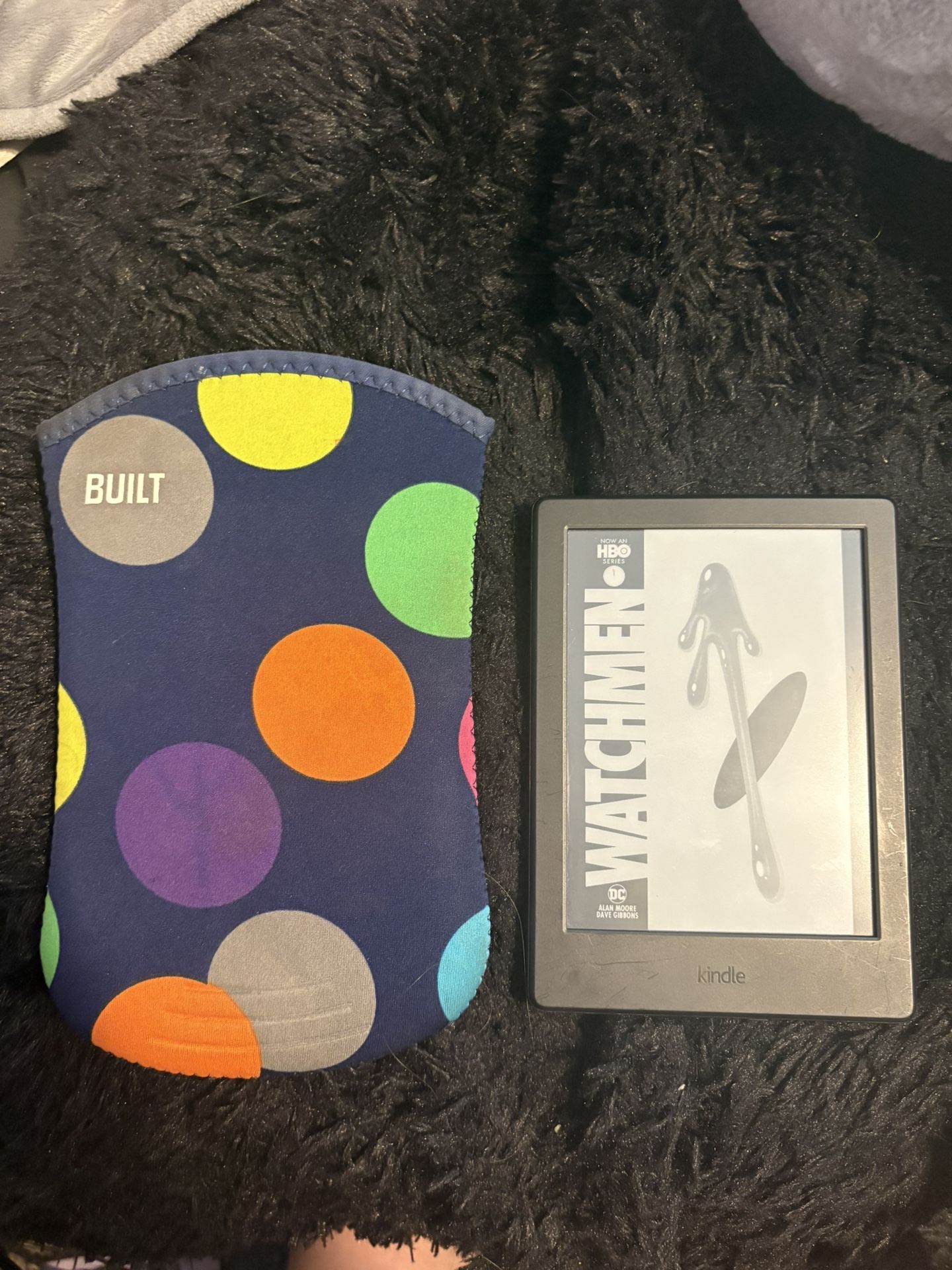 Kindle 8th generation + case