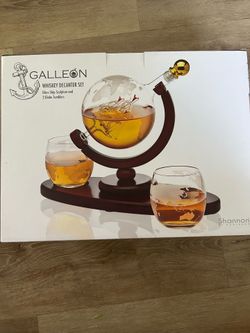 Galleon Whiskey Decanter Set