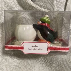 NIB Hallmark Penguin Tea Light.