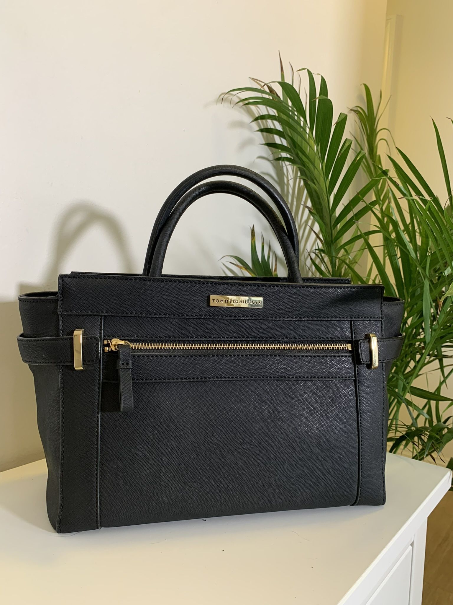 Tommy Hilfiger Black Purse