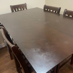 Table With 5 Chairs 