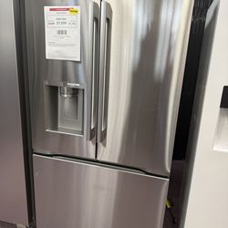 LG Counter-Depth Zero Clearance 23.7-cu ft 3 -Door 36-in Wide Smart Compatible French Door Refrigerator with Dual Ice Maker with Water and Ice Dispens