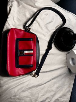 Tommy Hilfiger Red & Navy Crossbody Purse - Adjustable Strap