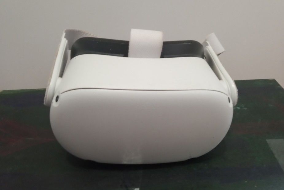 Meta Quest 2 (Headset Only)