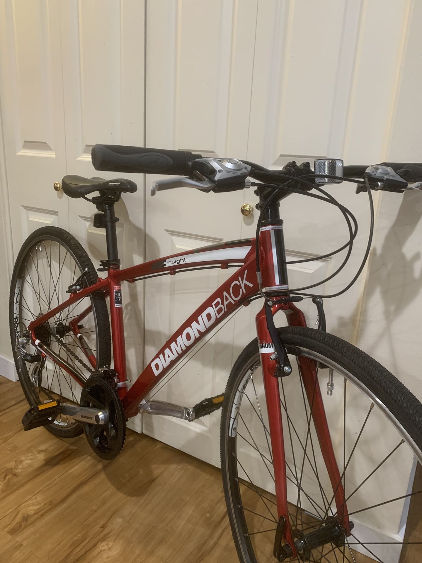 Diamondback insight One. Almost new for Rider 5’2-5’7. Super light weight shamanism 21 speed.