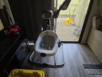 Graco Baby Swing