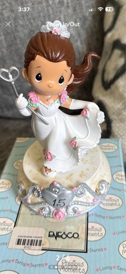 Quinceañera Precious Piece.