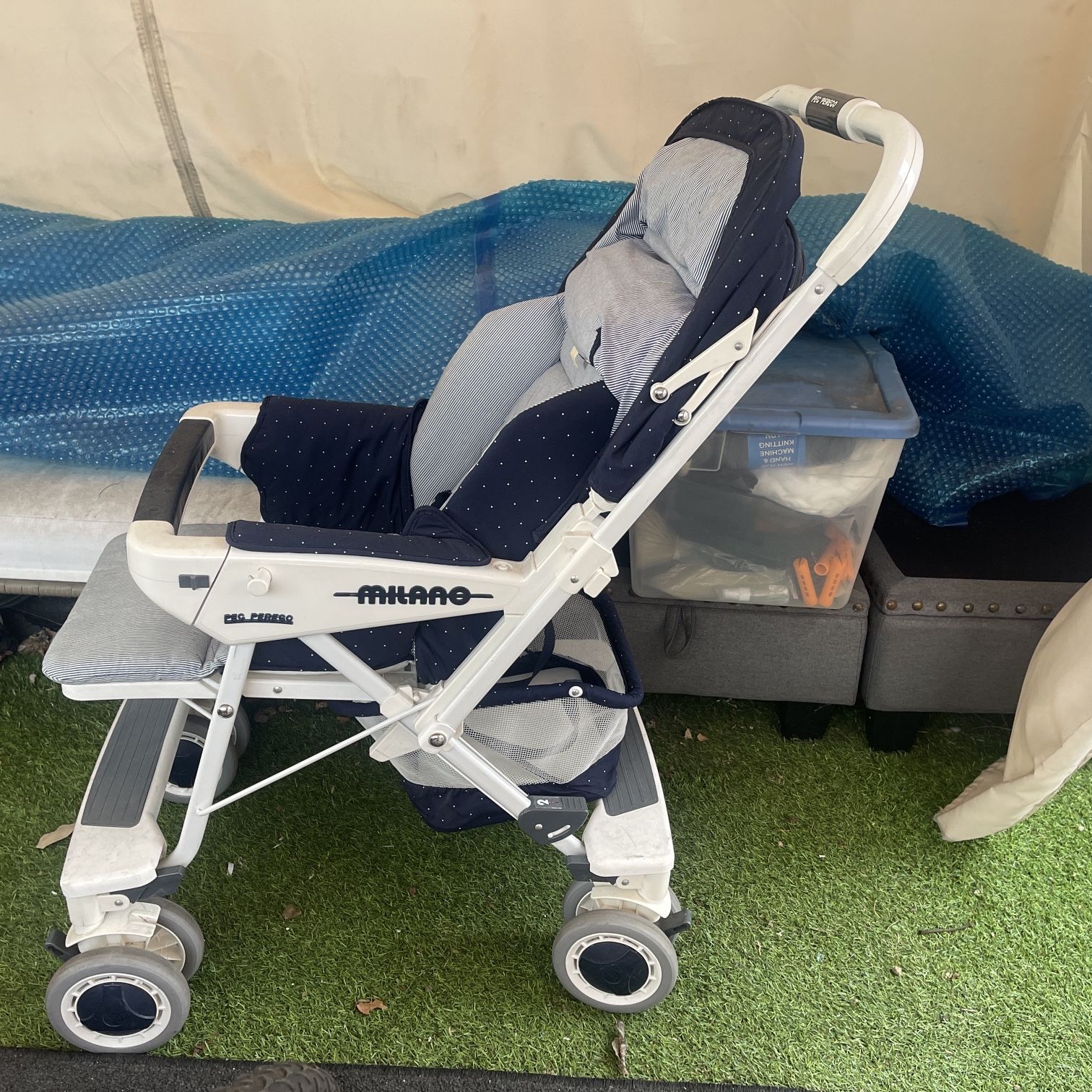 stokke clikk white Easy to Clean Baby High Chair with Natural Legs, All in One Box (Includes Tray and Harness) Colours:AYU BOTHLIKE Bike Helmet Adult And with a removable zipper closure