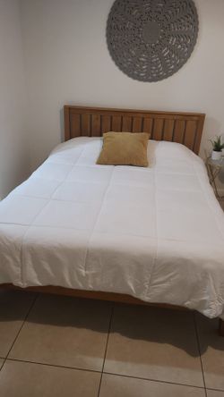 Bed Frame With Mattress 
