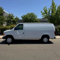 2003 Ford E-250