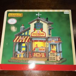 Lemax Pete’s Popcorn Place Christmas Village 