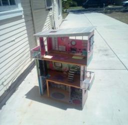 Barbie Doll house w/ elevator
